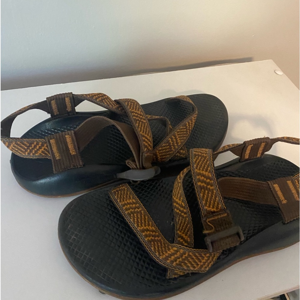 Kids Gently Worn Chaco sandals size 3, smoke free home
